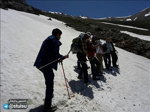 برنامه کوهنوردی جواهر دشت به قله سماموس برگزار شد